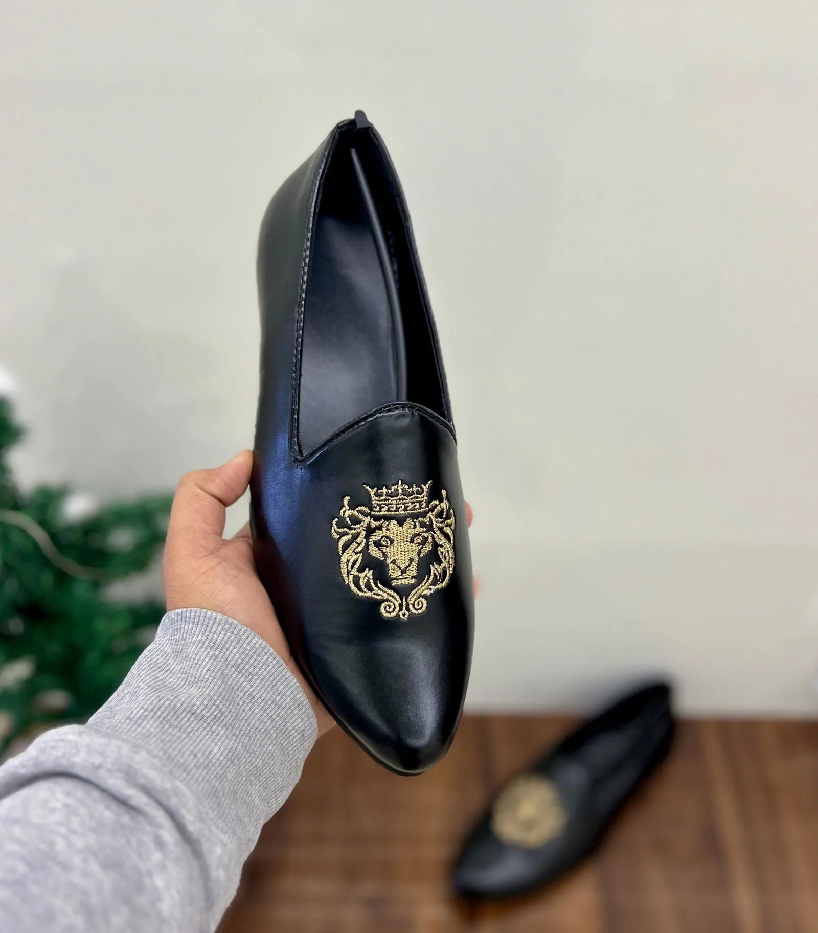 Fashion Slip on Jutties Loafer For Wedding and Party