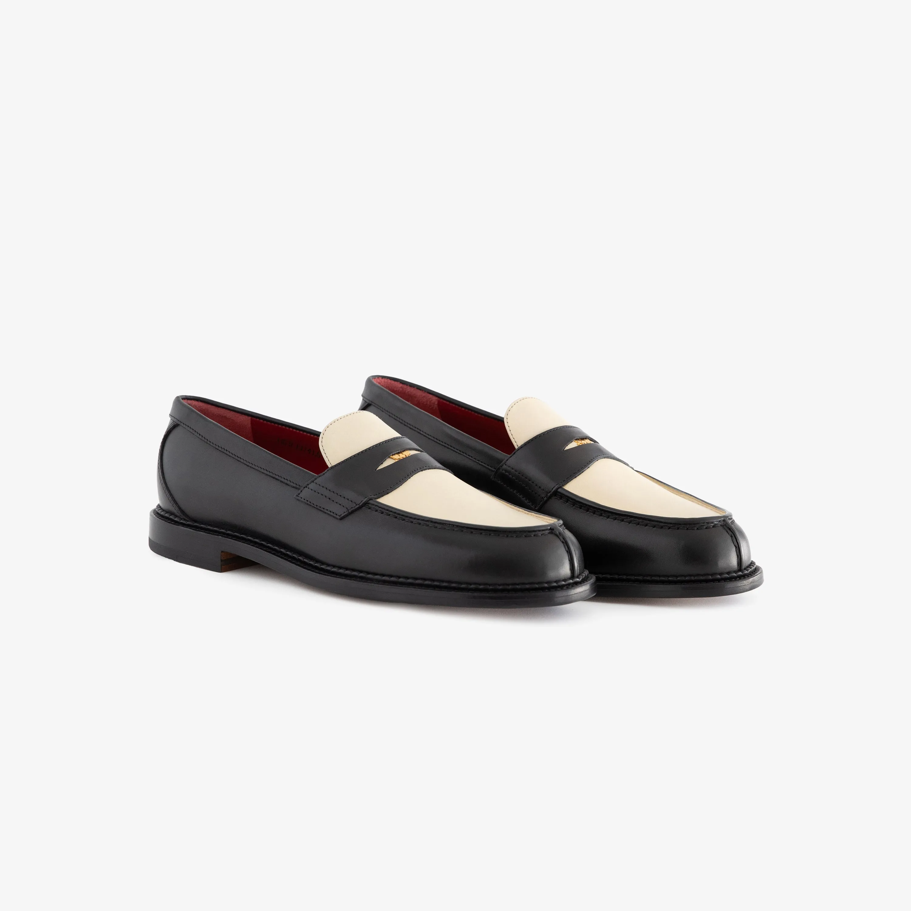 Queens  Crest  Loafer