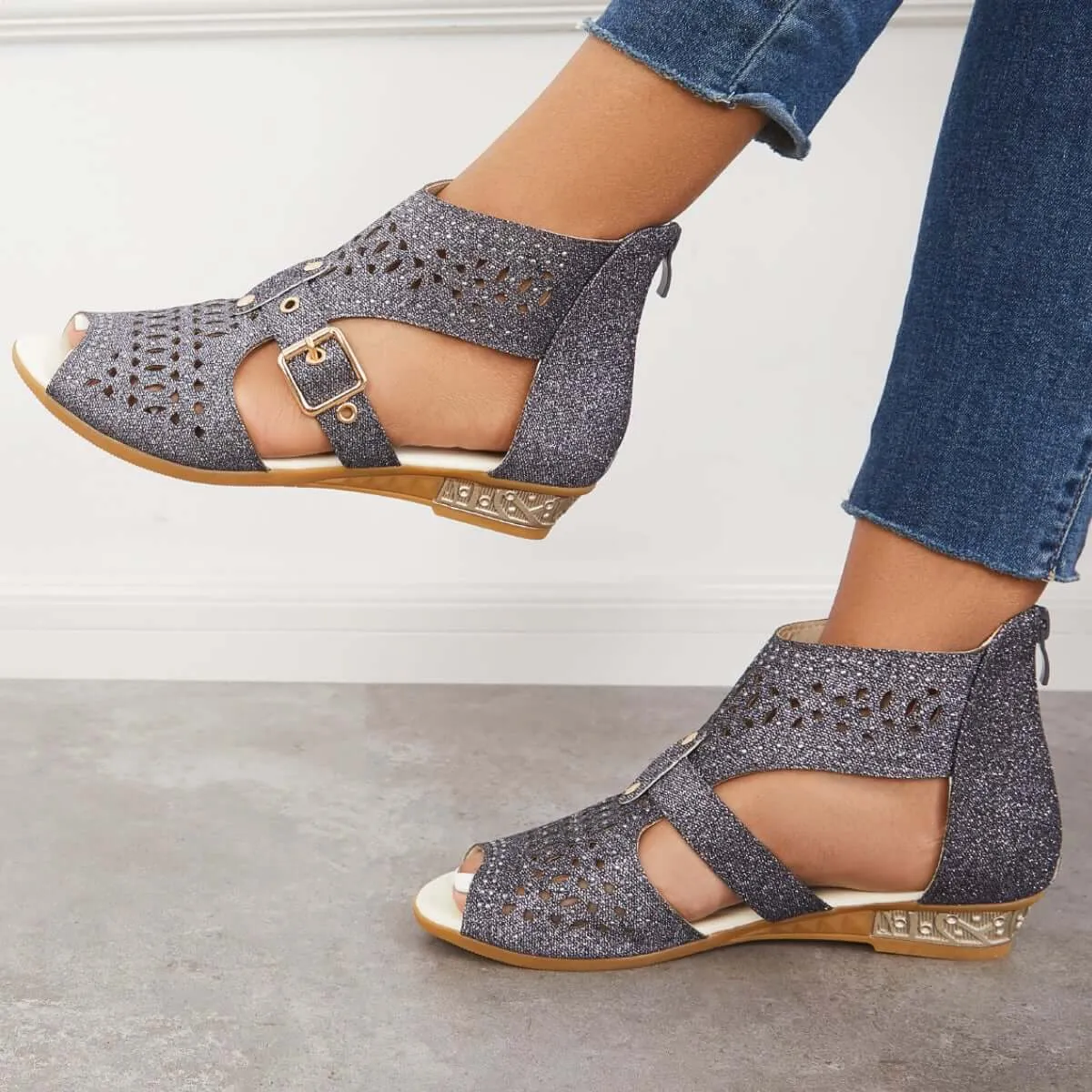 Sohiwoo Casual Block Heel Sanadals Hollow Cutout Back Zipper Sandals