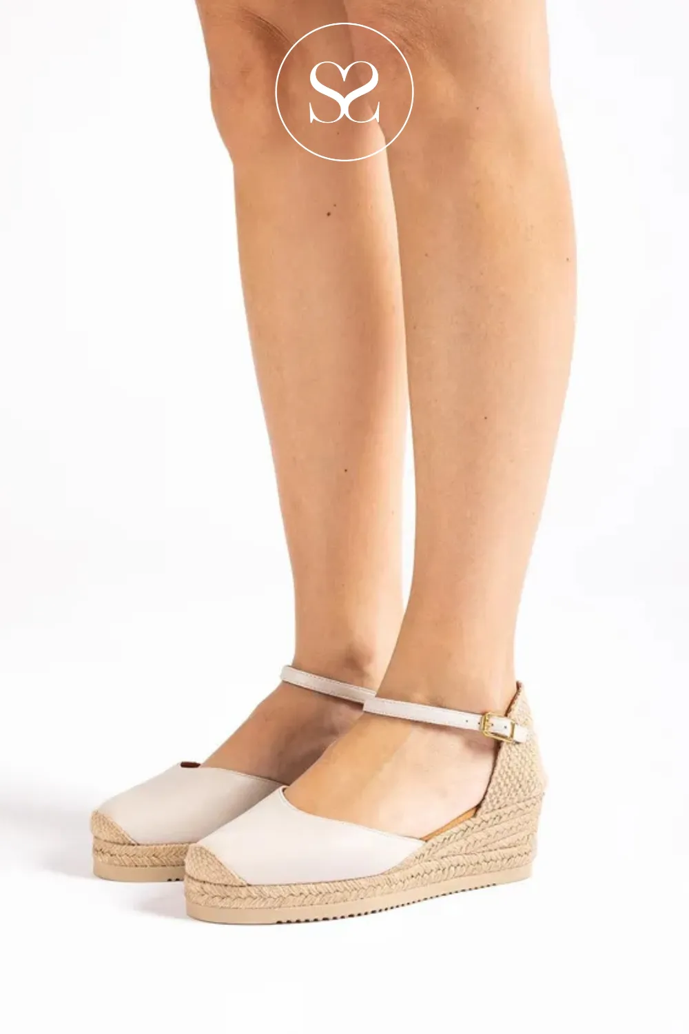 UNISA CISCA IVORY LEATHER LOW WEDGE ESPADRILLE SANDALS