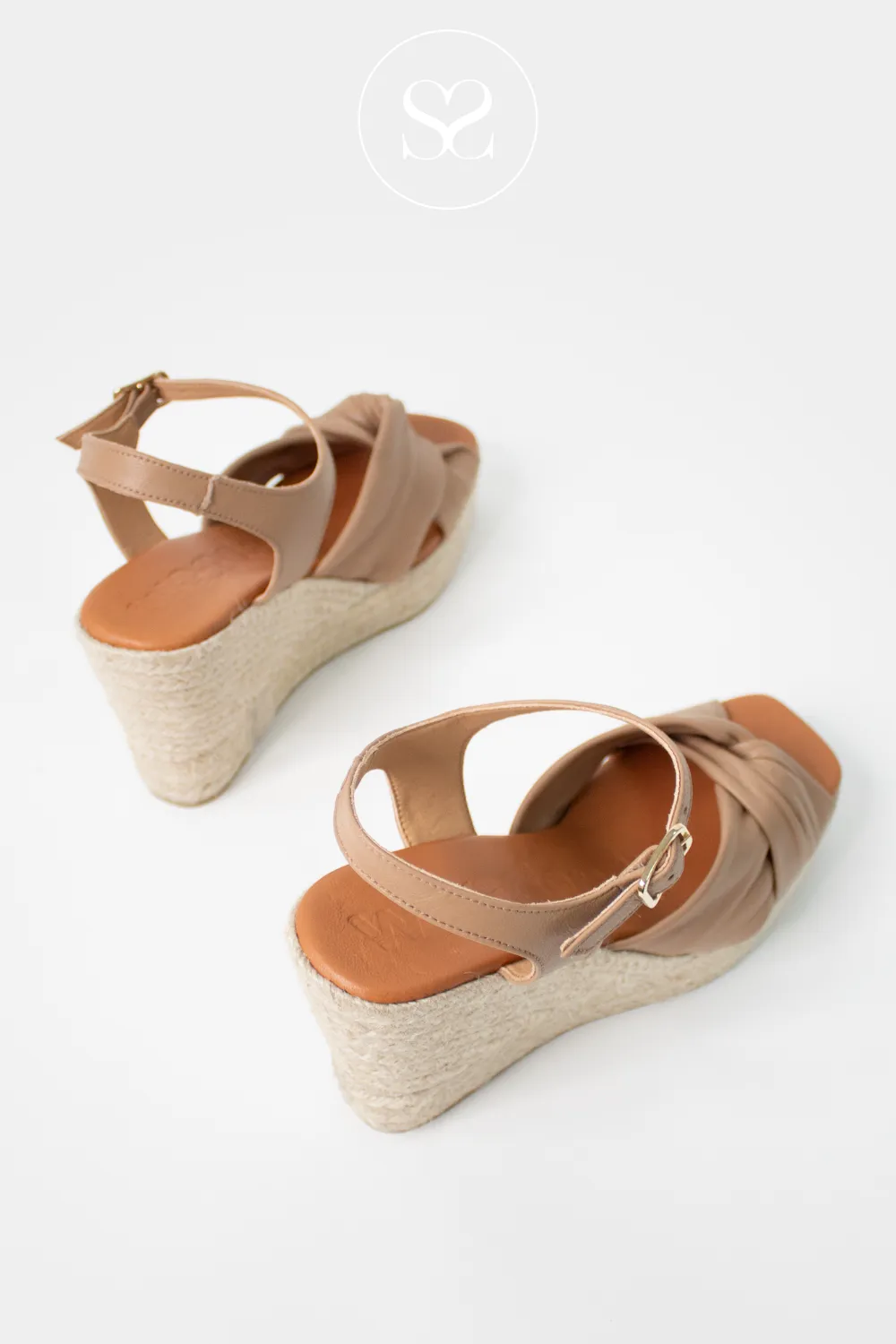 WONDERS YH-SO522 CAMEL LEATHER WEDGE ESPADRILLE SANDALS